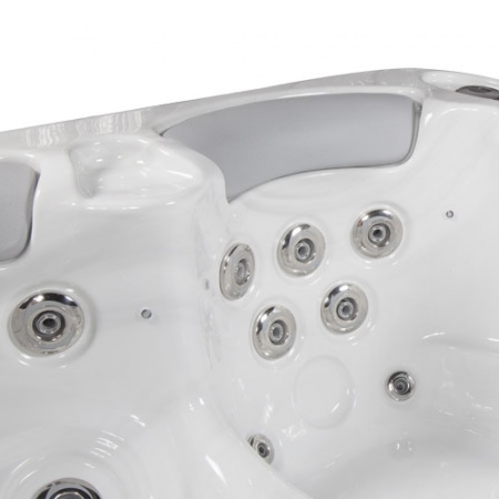Гидромассажный мини спа-бассейн Wellis Titan