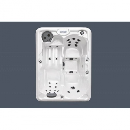 Спа бассейн Treesse Dubai